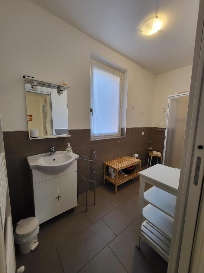 Red Apartment - Residenza Silvana Βερμπάνια Εξωτερικό φωτογραφία